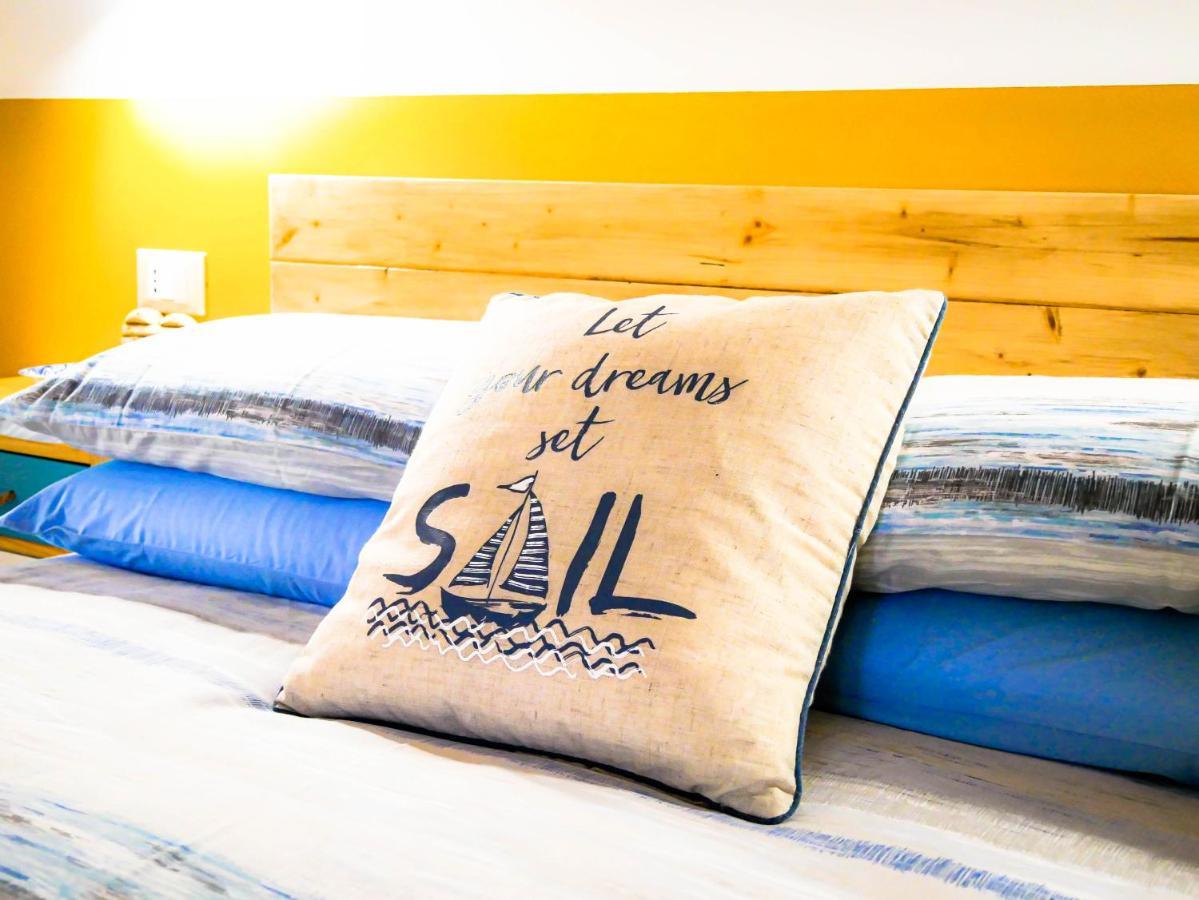 Cala Verdegiglio Home โมโนโปลี ภายนอก รูปภาพ